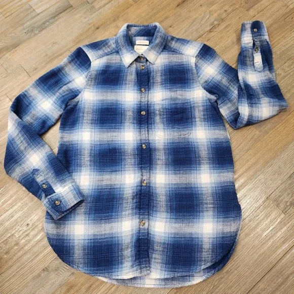 American Eagle Women XS Blue Plaid Ahh-Mazingly Soft Boyfriend Fit Flannel Shirt - Picture 11 of 11